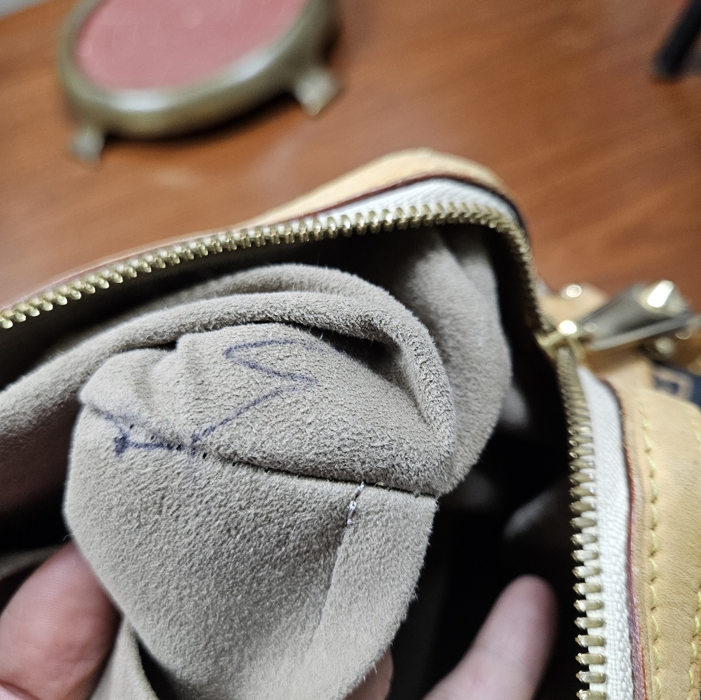 Auth louis vuitton Courtney Multicolor Pm / Mm Black - Picture 14 of 14